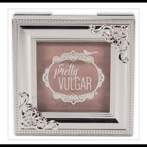 Pretty Vulgar Shimmering Swan Highlighter